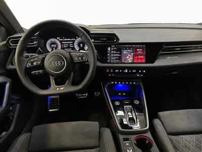 Audi A3 S line (2025) - Photo 2