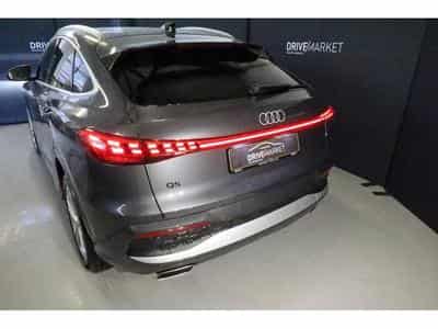 Audi Q5 Sportback (2025) - Foto 13