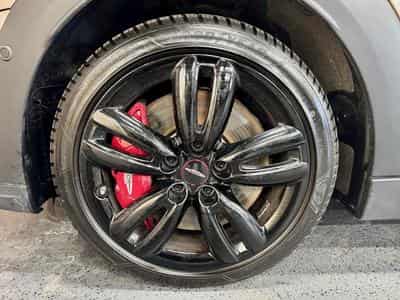 Mini Cooper Cooper 2.0 231cv Auto JCW-TRIM (2024) - Foto 3