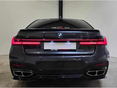 BMW 750 M750d (2017) - Foto 7