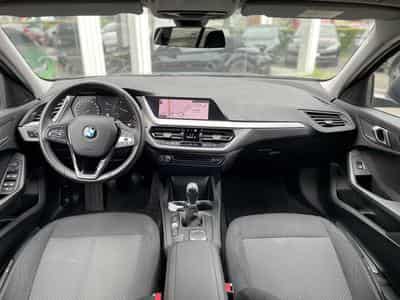 BMW 118 D Advantage (2020) - Foto 11