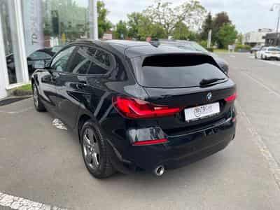 BMW 118 D Advantage (2020) - Foto 12