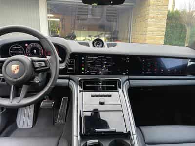 Porsche Panamera 4 (2024) - Foto 8