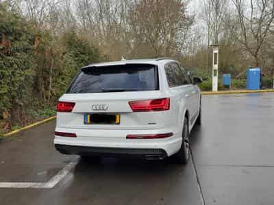 Audi Q7 S-line (2018) - Foto 1