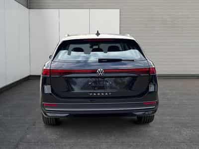 VW Passat Variant Business (2025) - Photo 4