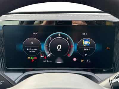 VW Passat Variant Business (2025) - Photo 12