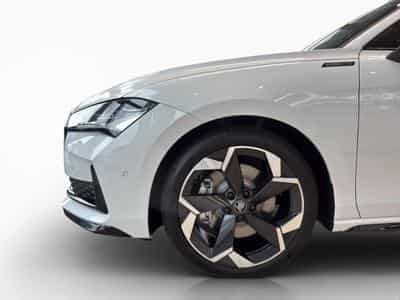Skoda Superb Sportline (2025) - Photo 7