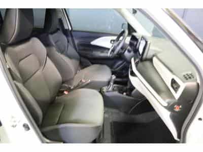 Suzuki Swift GL+ (2025) - Photo 8