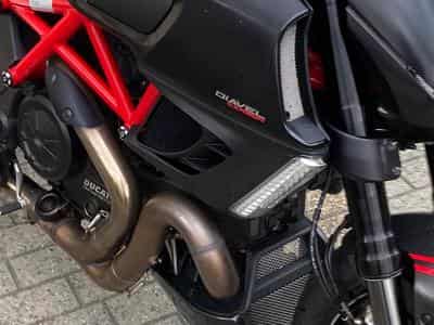 Ducati Diavel Red carbon (2011) - Foto 2