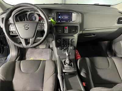 Volvo V40 D2 120 CV GEARTRONIC MOMENTUM GPS (2018) - Photo 3