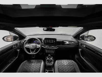 VW T-Roc 1,5 TSI DSG (2025) - Photo 5