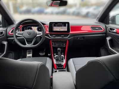 VW T-Roc T-Roc Cabrio R-Line (2025) - Photo 12