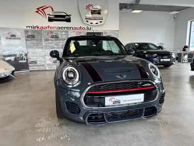Mini Cabrio Cooper John Cooper Works (2017) - Photo 1