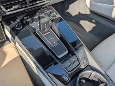 Porsche 911 992 Carrera Cabrio (2020) - Photo 15