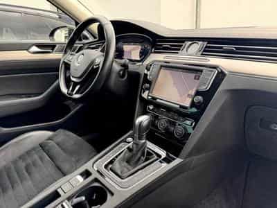 VW Passat Passat Variant Highline 2.0 TSI DSG 4Motion (2016) - Foto 11