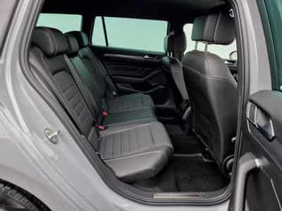 VW Passat Passat Variant R Line 2.0 TDI DSG /LED/ACC/CAM/ (2022) - Foto 14