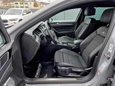 VW Passat Passat Variant R Line 2.0 TDI DSG /LED/ACC/CAM/ (2022) - Foto 9