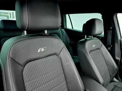 VW Passat Passat Variant R Line 2.0 TDI DSG /LED/ACC/CAM/ (2022) - Foto 15