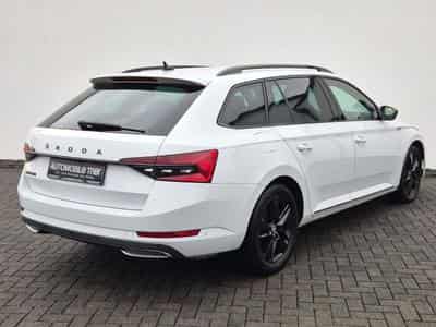 Skoda Superb Superb Combi Sportline 2.0 TSI DSG / / 1.HAND // (2022) - Foto 5
