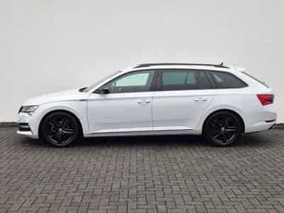 Skoda Superb Superb Combi Sportline 2.0 TSI DSG / / 1.HAND // (2022) - Foto 8