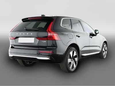 Volvo XC60 (2024) - Photo 2