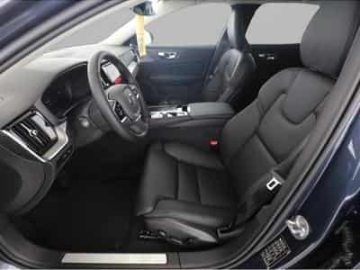 Volvo V60 (2024) - Photo 3