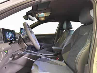 VW T-Roc R-LINE (2025) - Photo 9