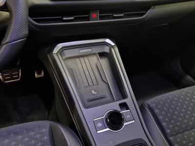 VW T-Roc R-LINE (2025) - Photo 12