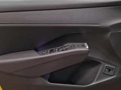 VW T-Roc R-LINE (2025) - Photo 14