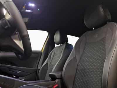 VW T-Roc R-LINE (2025) - Photo 15