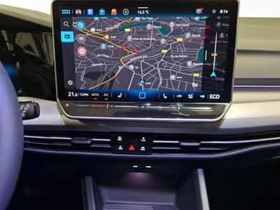 VW Golf LIFE (2025) - Photo 13