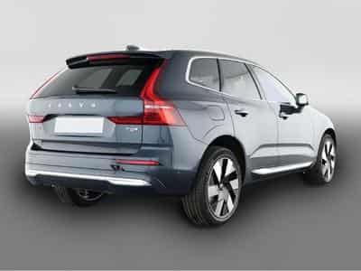 Volvo XC60 (2024) - Photo 2