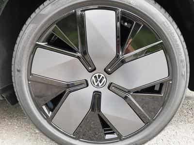 VW Passat Variant 2.0 TDI 142 kW 4Motion R-Line (2026) - Photo 5