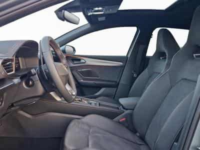 Cupra Leon VZ e-Hybrid (2025) - Photo 10