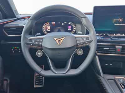 Cupra Leon VZ e-Hybrid (2025) - Photo 9