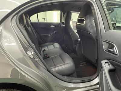 Mercedes A 180 CDI d blue Urban  1,5 Ltr. - 80 kW CDI Xenon Sièges Sport (2014) - Foto 13