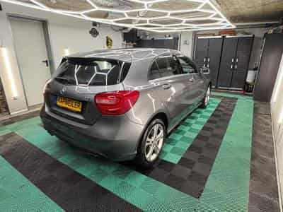 Mercedes A 180 CDI d blue Urban  1,5 Ltr. - 80 kW CDI Xenon Sièges Sport (2014) - Foto 3