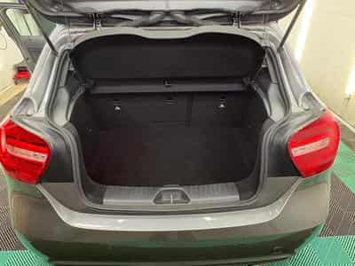 Mercedes A 180 CDI d blue Urban  1,5 Ltr. - 80 kW CDI Xenon Sièges Sport (2014) - Foto 5