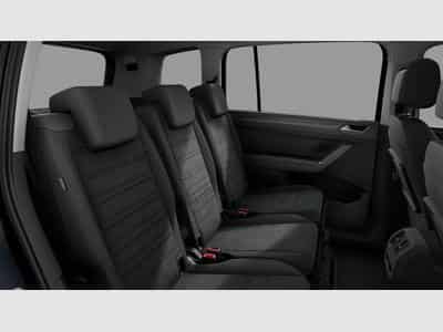 VW Touran Highline R-Line 1.5 TSI 7-Gang DSG (2025) - Photo 11