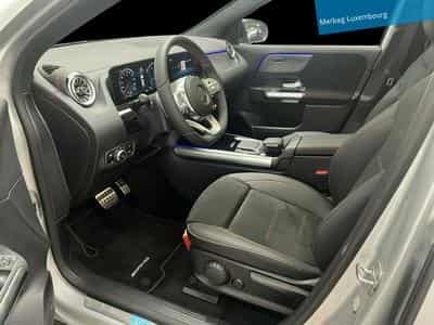 Mercedes EQA 4MATIC (2023) - Photo 8