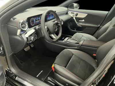 Mercedes CLA CLA 180 Shooting Brake (2025) - Photo 8