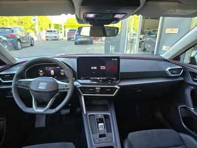 Seat Leon FR 1.5 eTSI 115cv DSG7 Black Edition (2025) - Photo 8