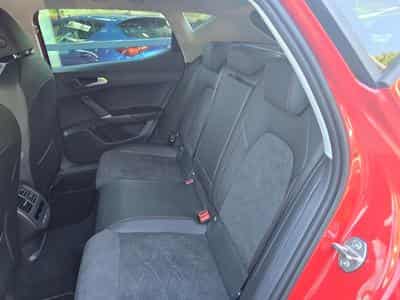 Seat Leon FR 1.5 eTSI 115cv DSG7 Black Edition (2025) - Photo 6