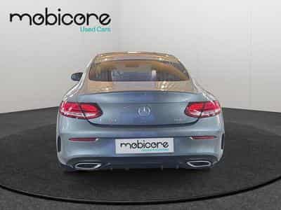 Mercedes C 300 4 MATIC AMG LINE Coupé/ Essence (2021) - Foto 6