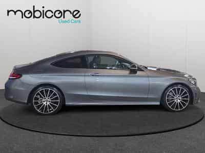 Mercedes C 300 4 MATIC AMG LINE Coupé/ Essence (2021) - Foto 7