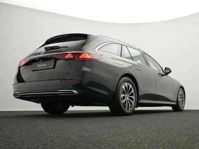 Mercedes Classe E T Avantgarde LED+AHK+Kamera+Totw (2024) - Photo 11