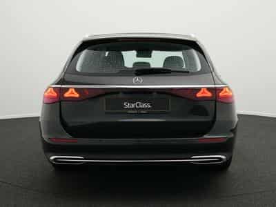 Mercedes Classe E T Avantgarde LED+AHK+Kamera+Totw (2024) - Photo 4