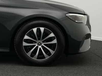 Mercedes Classe E T Avantgarde LED+AHK+Kamera+Totw (2024) - Photo 8