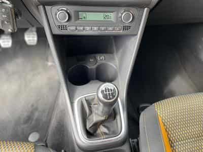 VW Polo Cross 1.6 TDI 105CV (2011) - Photo 10