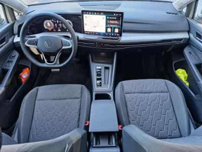 VW Golf Life (2025) - Photo 3